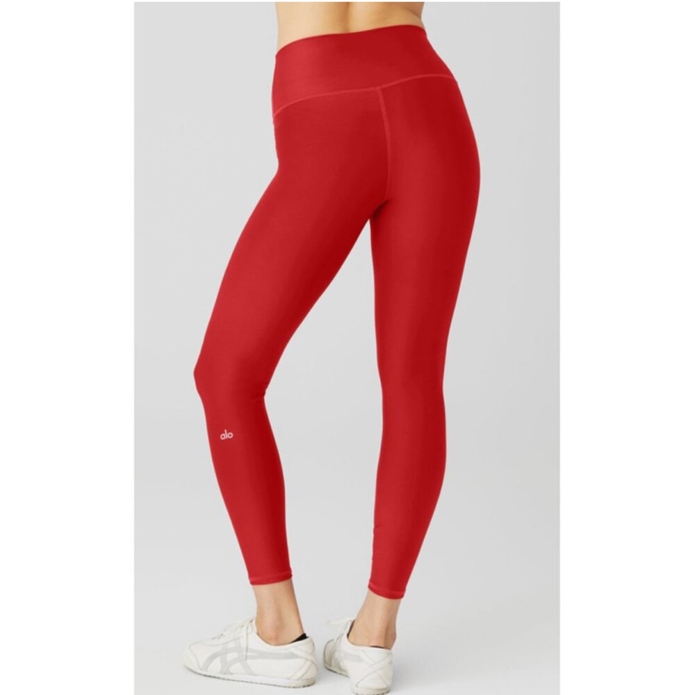 ALO Yoga Size Medium 7/8 High-Waist Airlift Leggings in Bold Red - Picture 2 of 7
